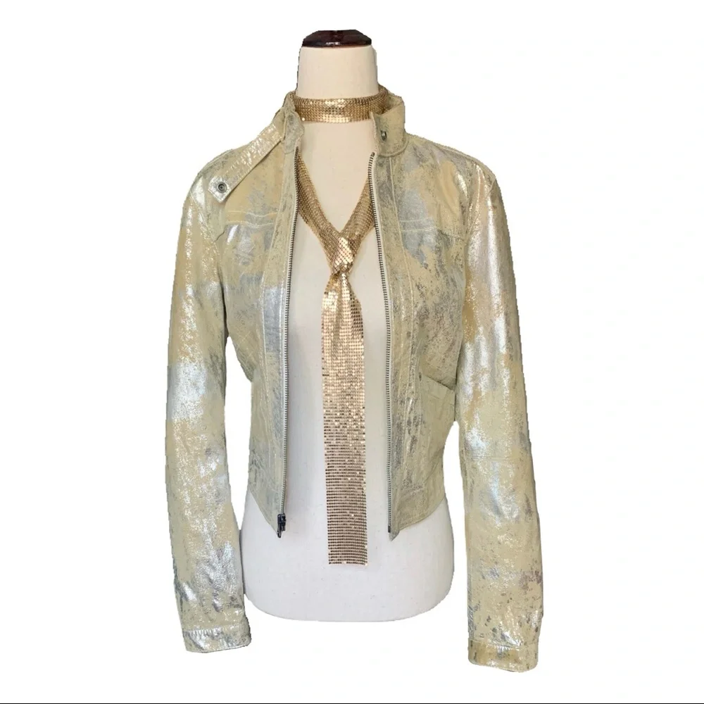 Hannah Montana’s wardrobe! Gold metal skinny scarf - Picture 5 of 8